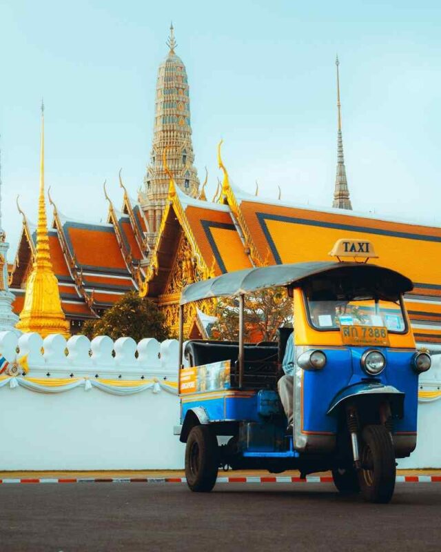 Du lịch khám phá bằng xe TukTuk